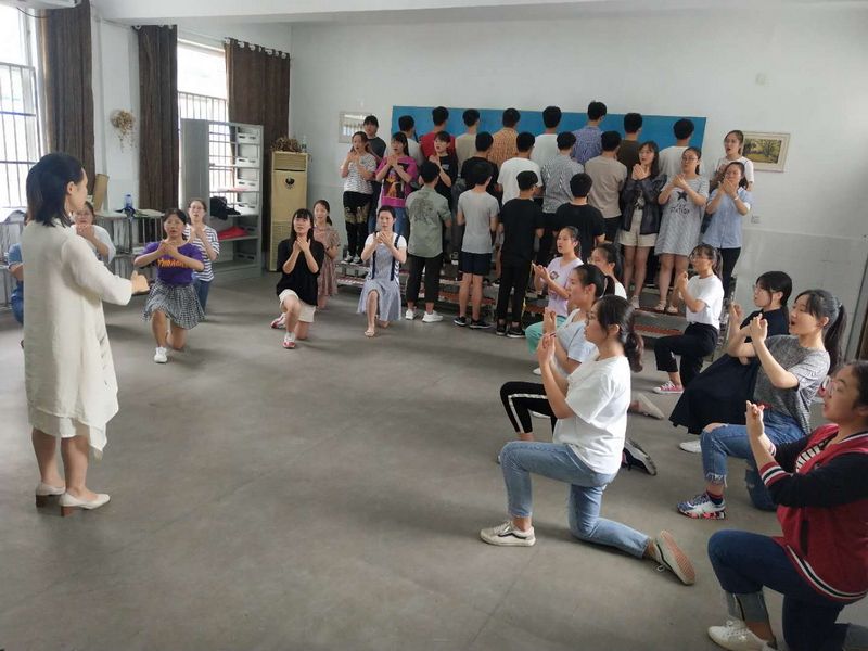 市才艺大赛指导组来公道中学指导学校艺术教育 市才艺大赛指导组来公道中学指导学校艺术教育